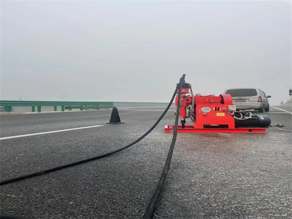 黄梅马路路基路面开裂下沉注浆加固灌浆