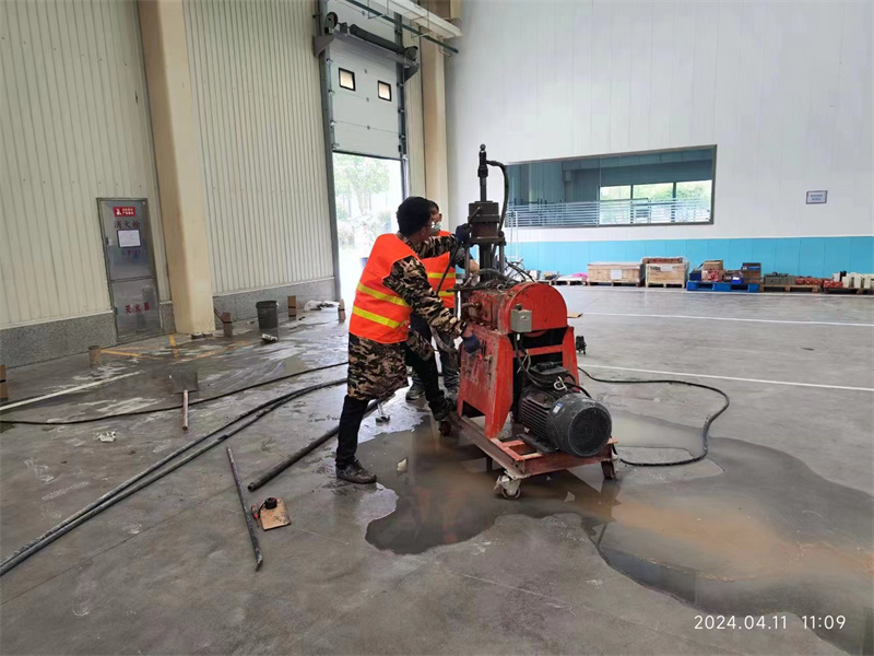 黄梅厂房地面下沉塌陷注浆加固施工